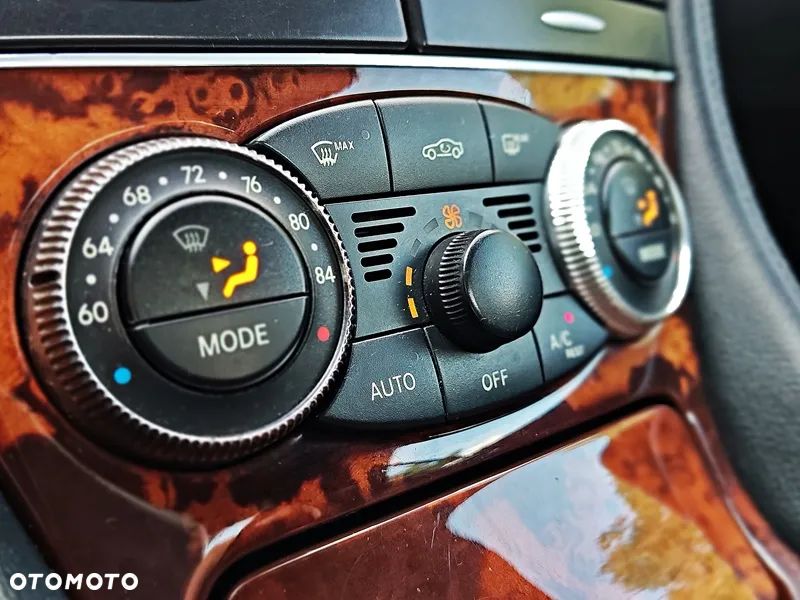 Mercedes-Benz SL - 22