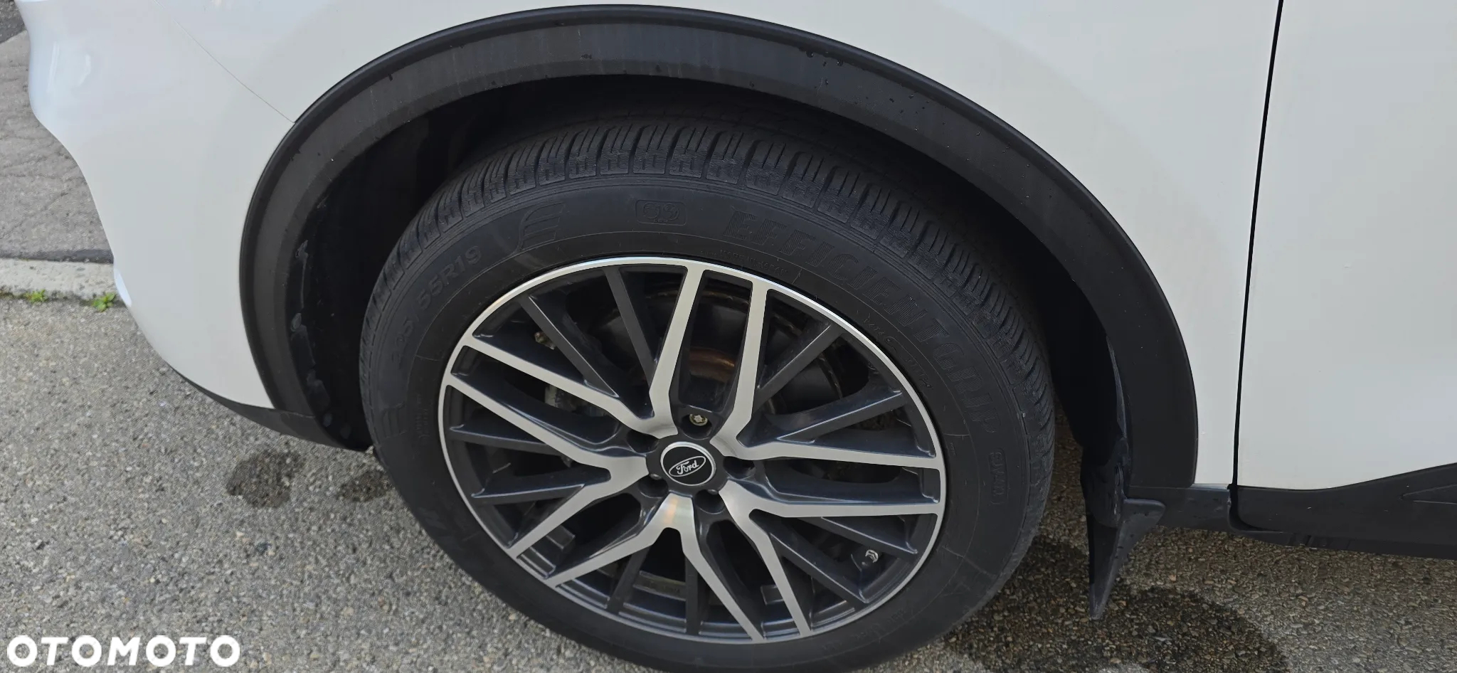 Ford Kuga 2.5 FHEV AWD Titanium - 15