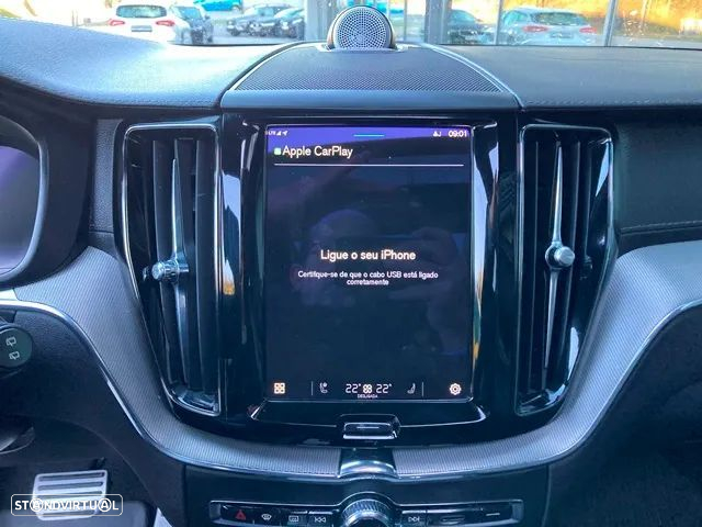 Volvo XC 60 2.0 B5 R-Design AWD - 27