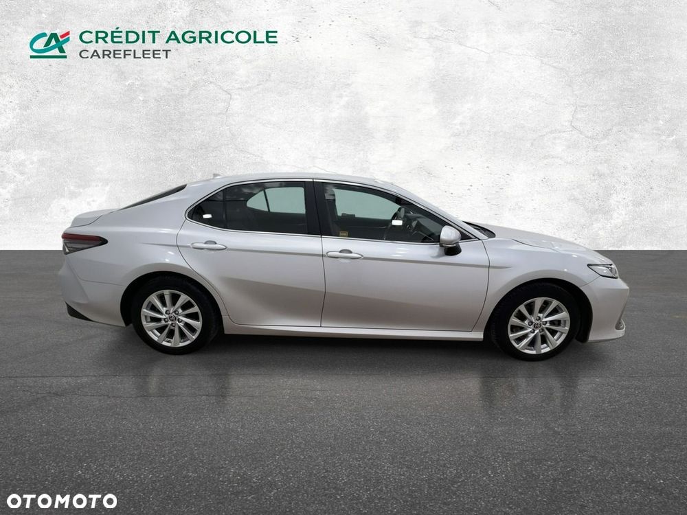 Toyota Camry - 5