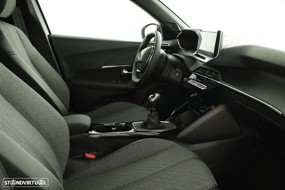 Peugeot 2008 1.2 PureTech Allure - 21