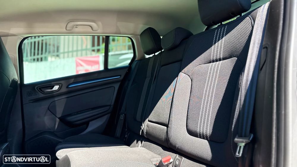 Renault Mégane Sport Tourer 1.5 dCi GT Line - 29