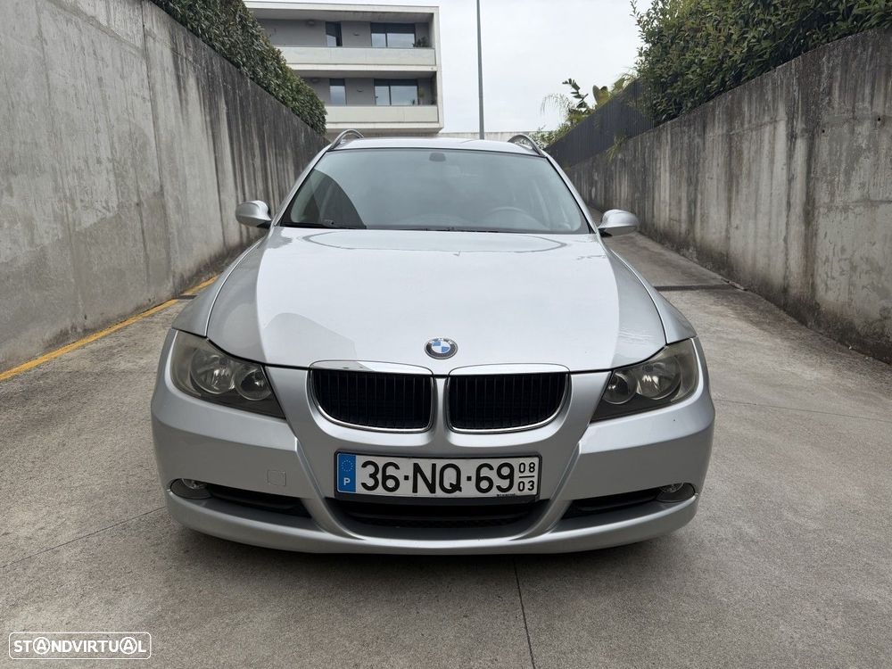 BMW 320 d Sport - 8