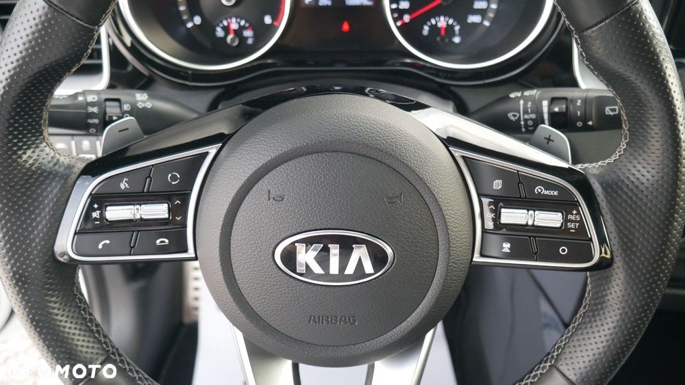 Kia ProCeed - 21