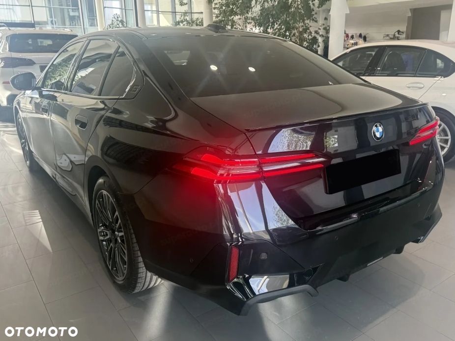 BMW Seria 5 2026 photo 4