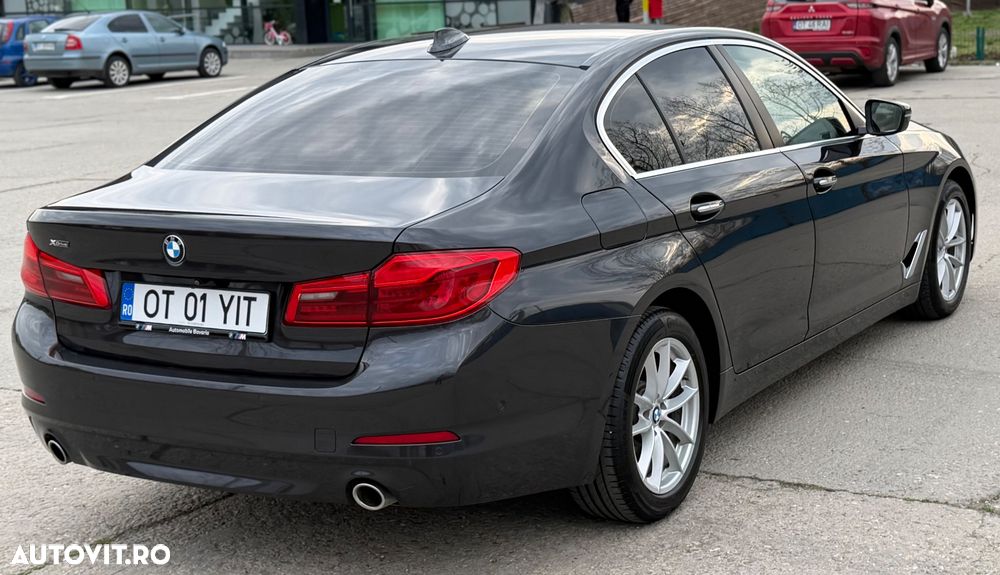 BMW Seria 5 520d xDrive AT - 18