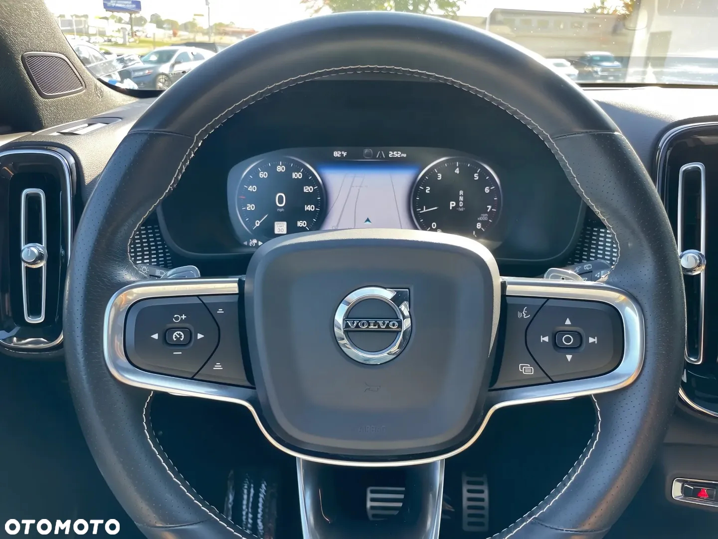 Volvo XC 40 T4 AWD R-Design - 8