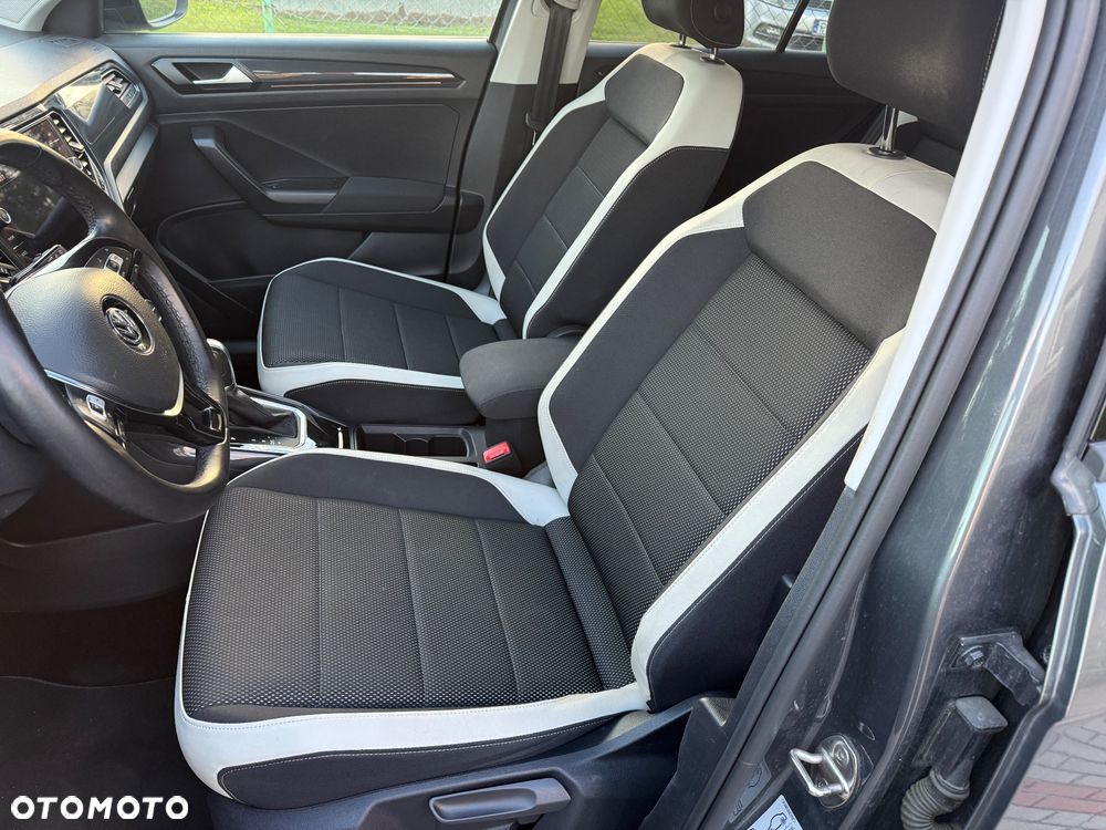 Volkswagen T-Roc - 8