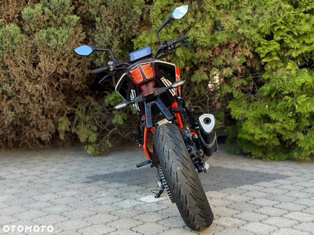 KTM Duke - 4