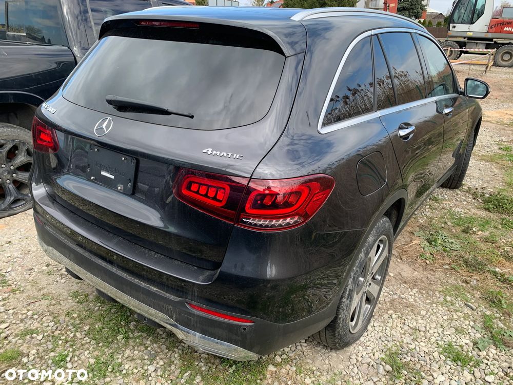 Mercedes-Benz GLC - 6