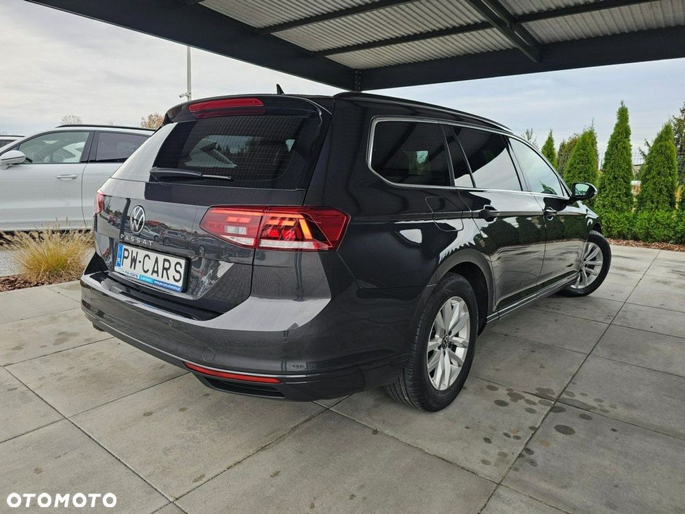 Volkswagen Passat - 3