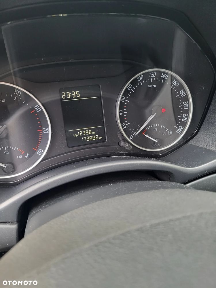 Skoda Octavia 1.6 Mint - 10