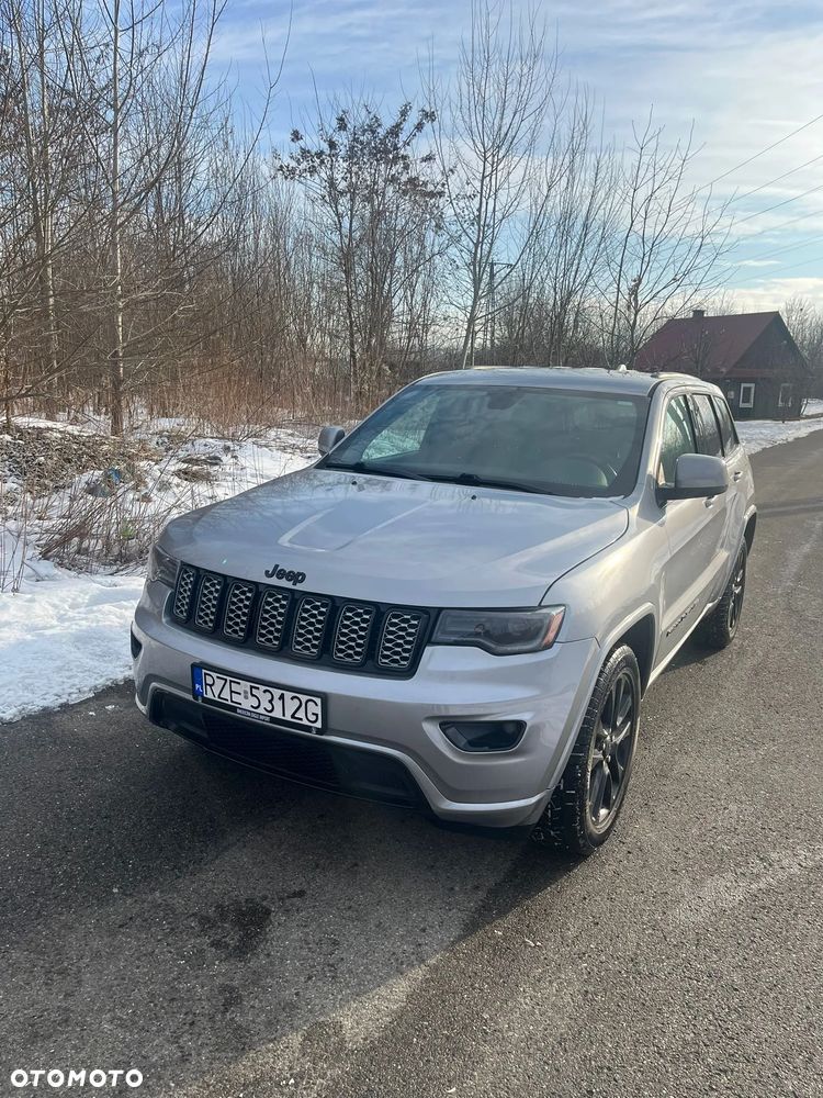 Jeep Grand Cherokee - 2