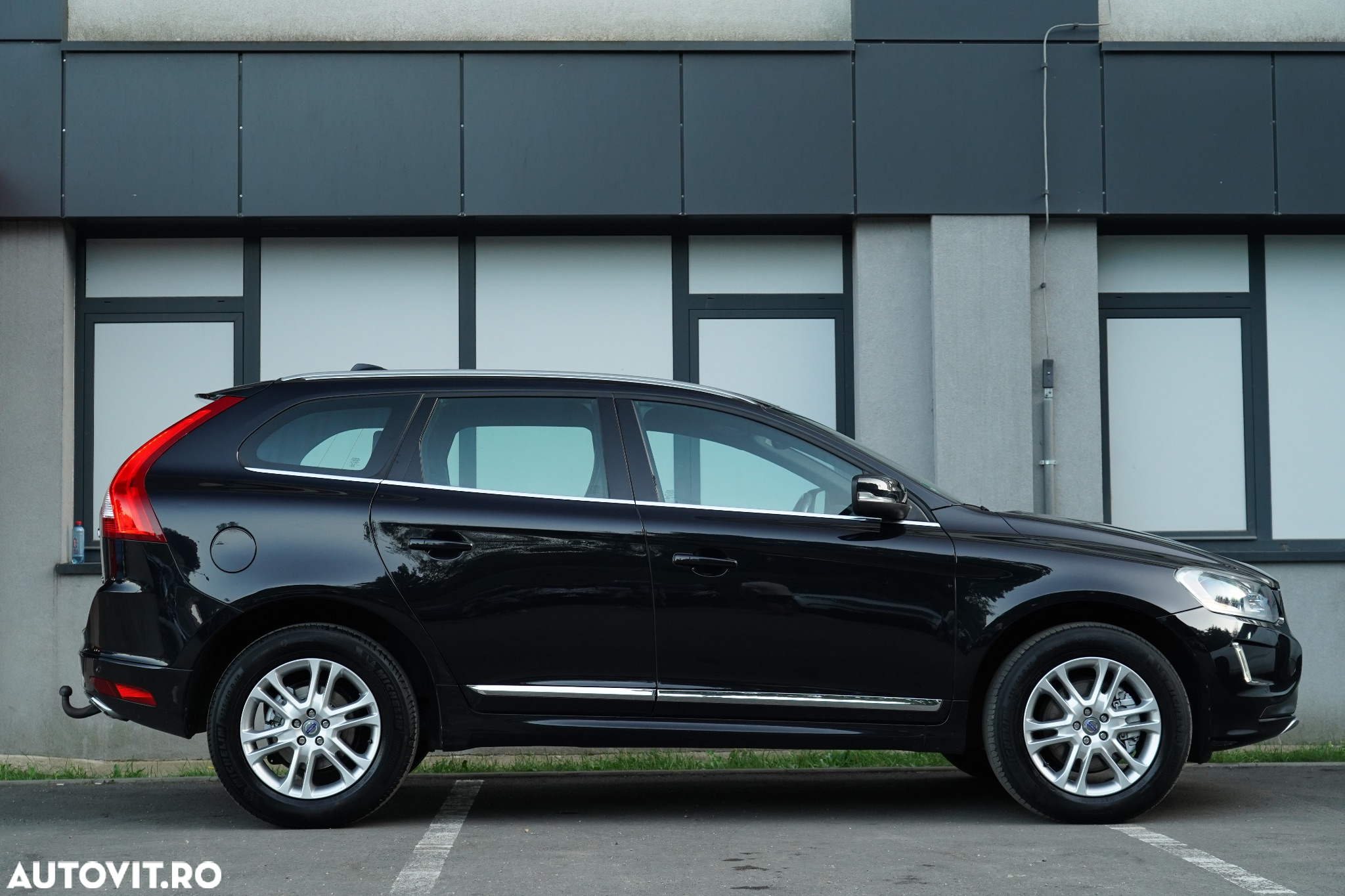 Volvo XC 60 D5 AWD Aut. Summum - 25