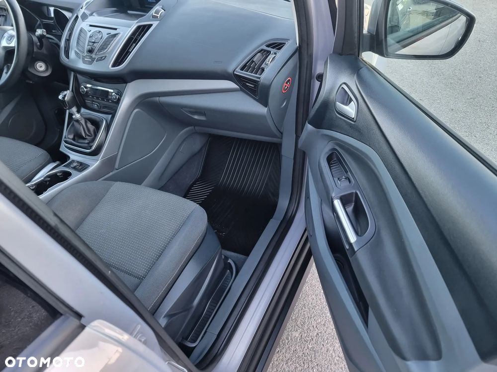 Ford C-MAX - 11