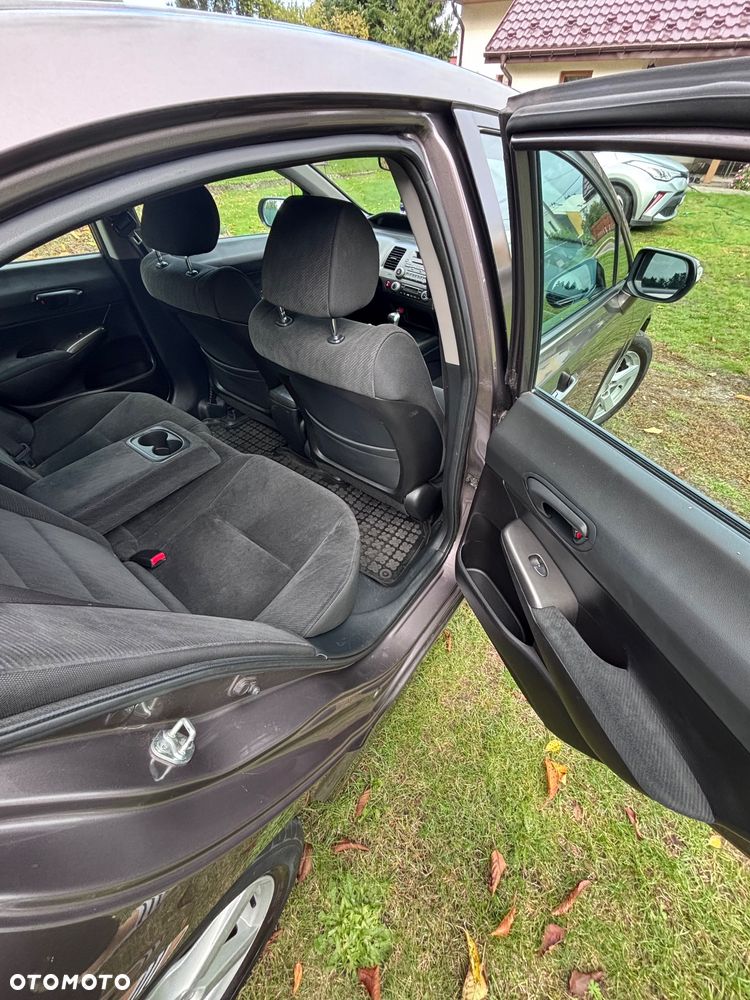 Honda Civic 1.8 Comfort - 8