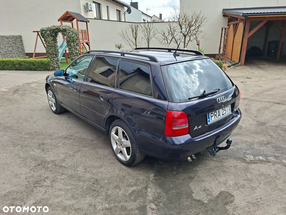 Audi A4 Avant - 5