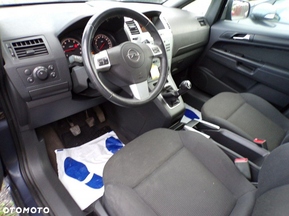 Opel Zafira - 14