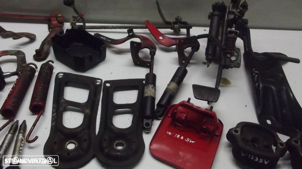 Mercedes W123 Touring carrinha várias peças - 6