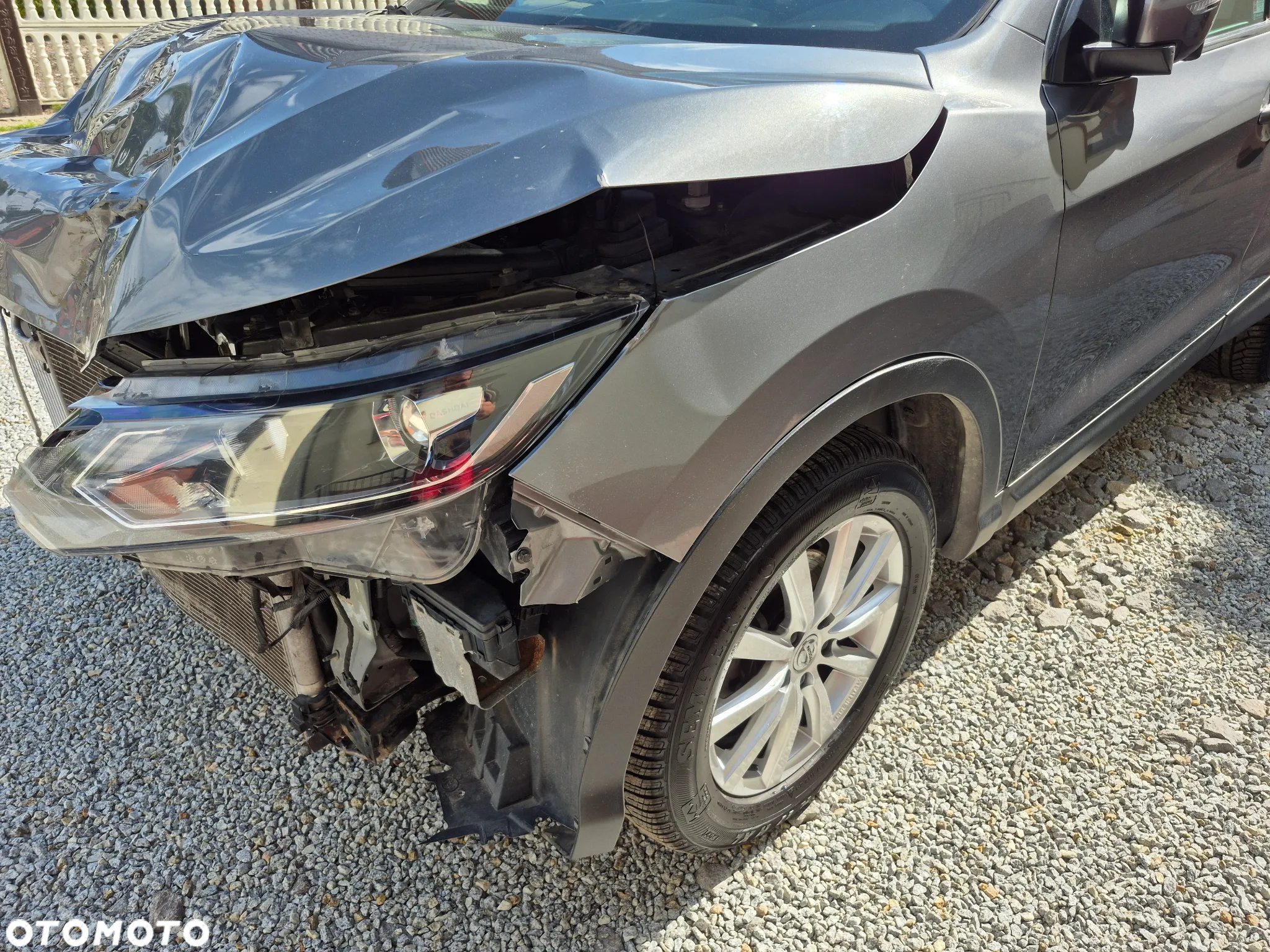 Nissan Qashqai 1.6 DIG-T N-Connecta - 14