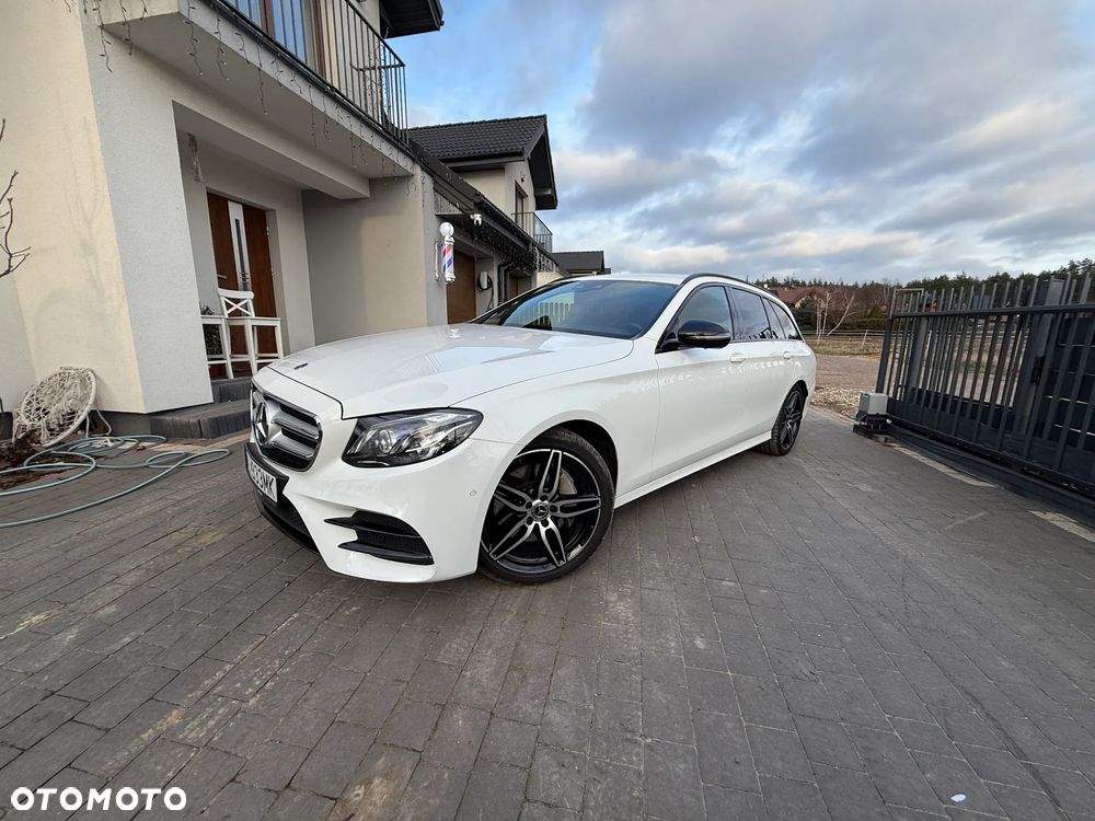 Mercedes-Benz Klasa E 220 d 4-Matic 9G-TRONIC - 13