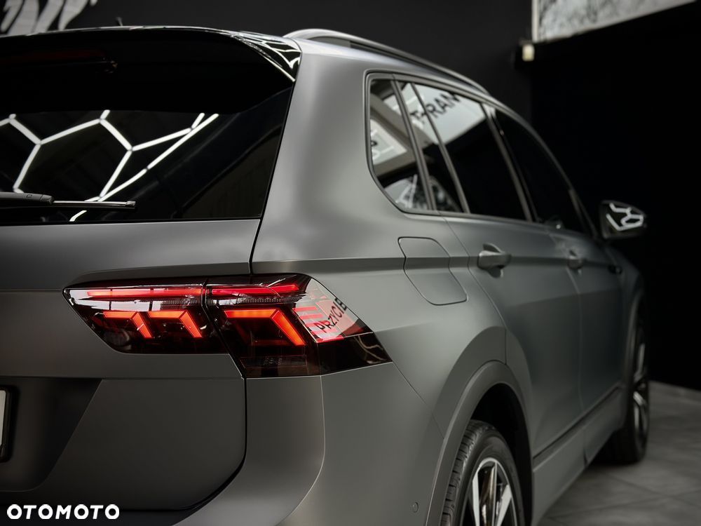 Volkswagen Tiguan - 17