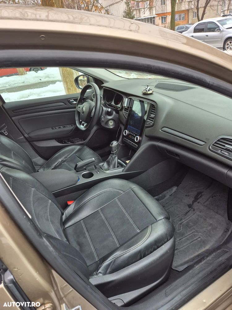 Renault Megane TCE GPF Zen - 8