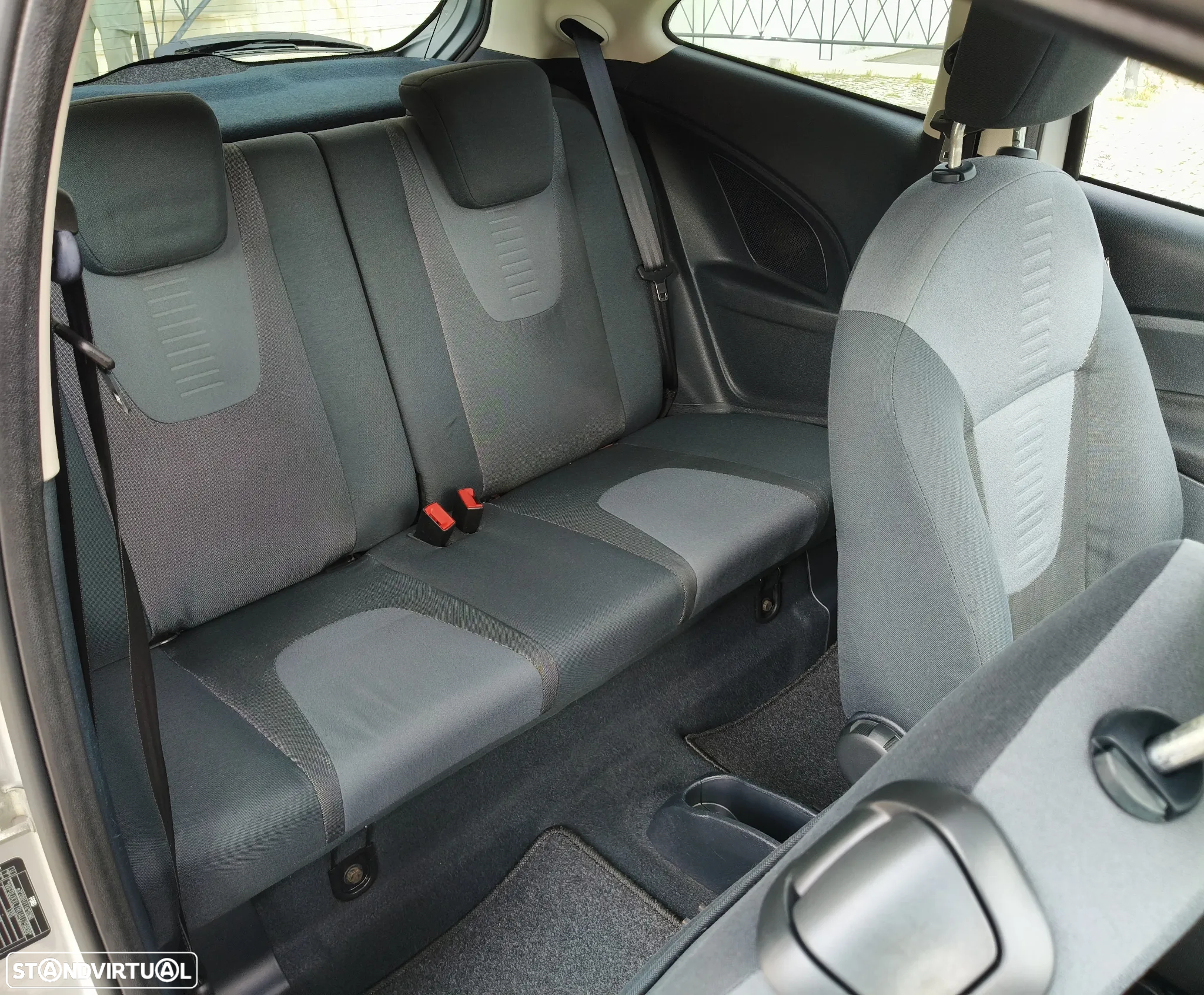 Ford KA 1.2 Titanium - 16