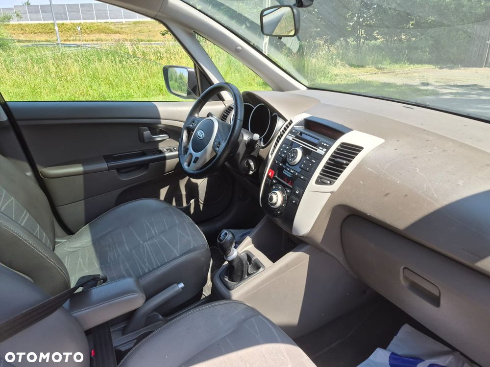Kia Venga 1.6 CVVT Dream Team Edition - 6