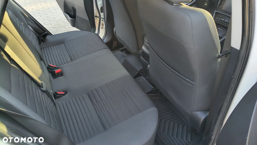 Toyota Auris - 14