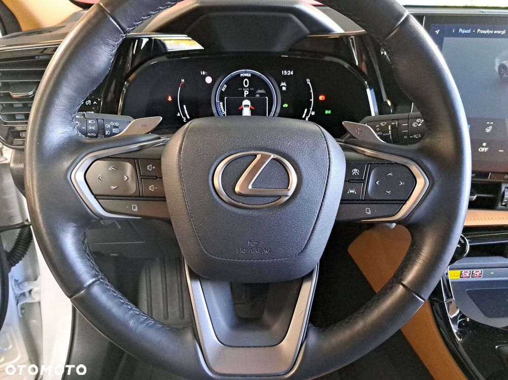 Lexus NX 350h Omotenashi AWD - 32