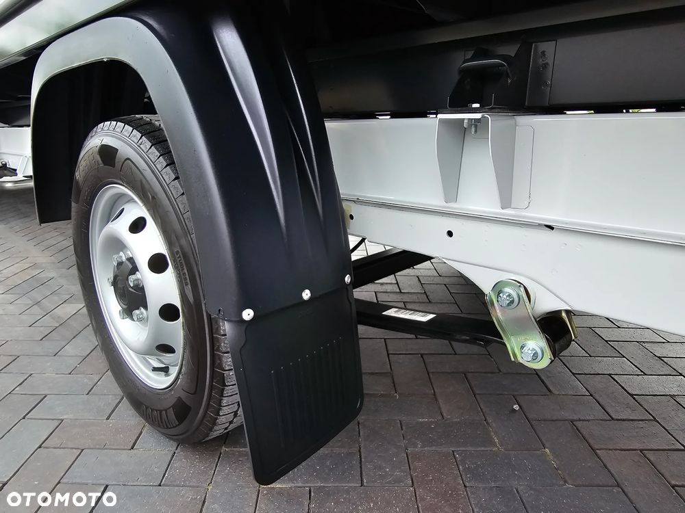 Fiat DUCATO MAXI 1435Kg Ładownoś 8-PALET 140KM SALON PL 50 Tyś Km SERWIS DO OSTANIEGO Km STAN JAK NOWY TEMPOMAT KLIMA RADION DOTYKOWE OPONY ZIMA LATO - 23