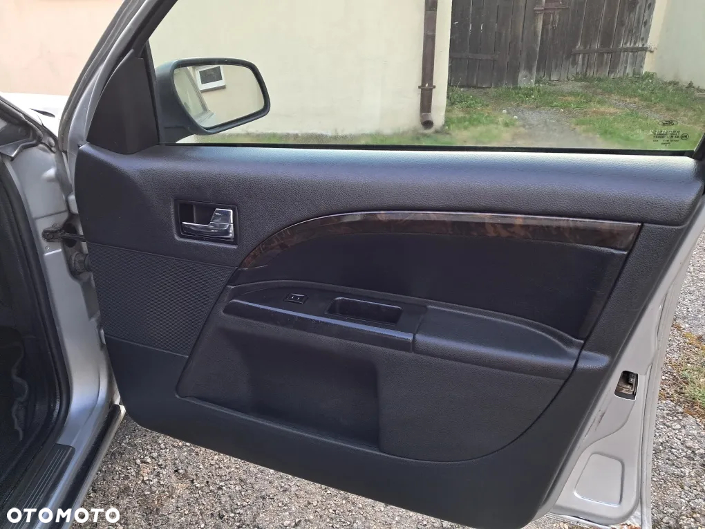 Ford Mondeo Turnier 2.0 TDCi Ghia - 37