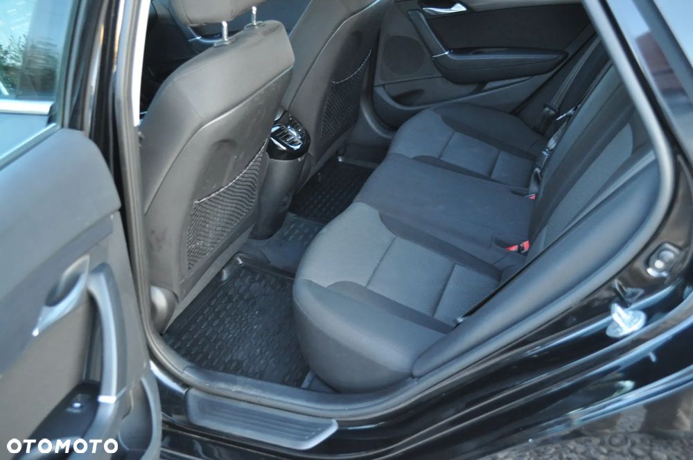 Hyundai i40 1.7 CRDi Comfort + - 29