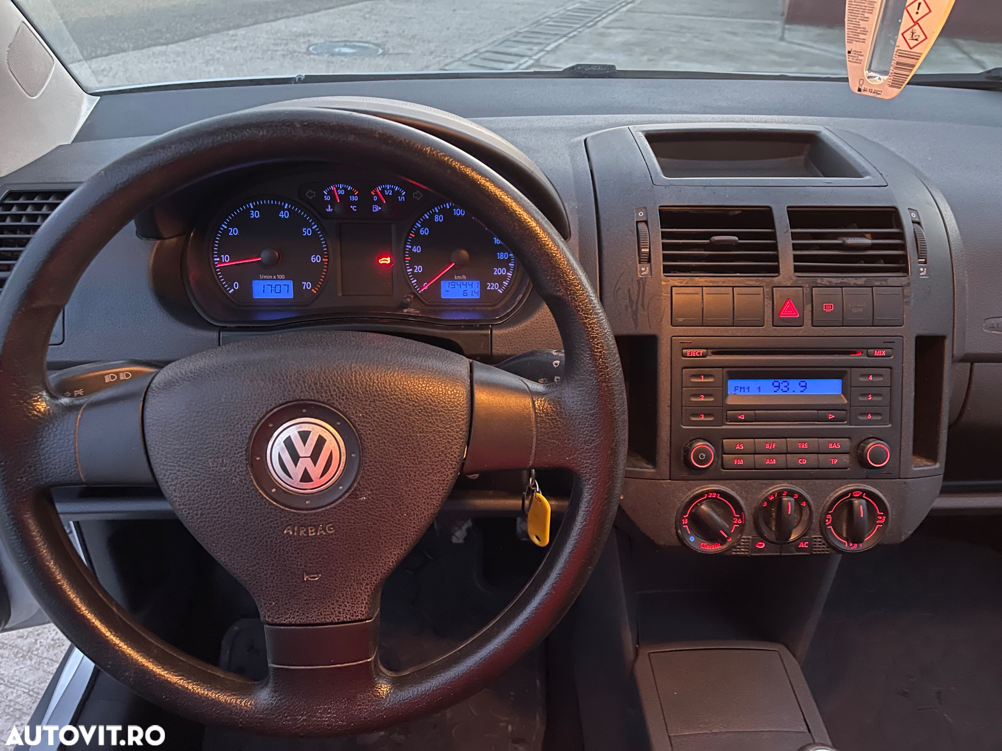 Volkswagen Polo 1.2 Team - 26