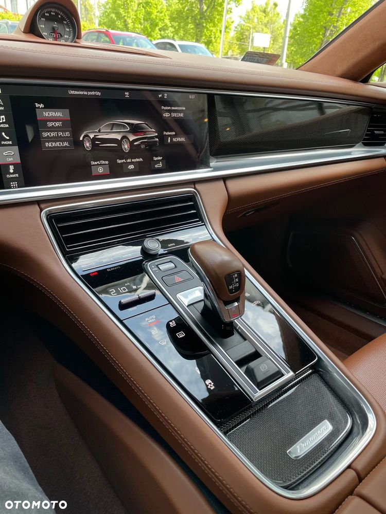 Porsche Panamera Turbo Sport Turismo - 20