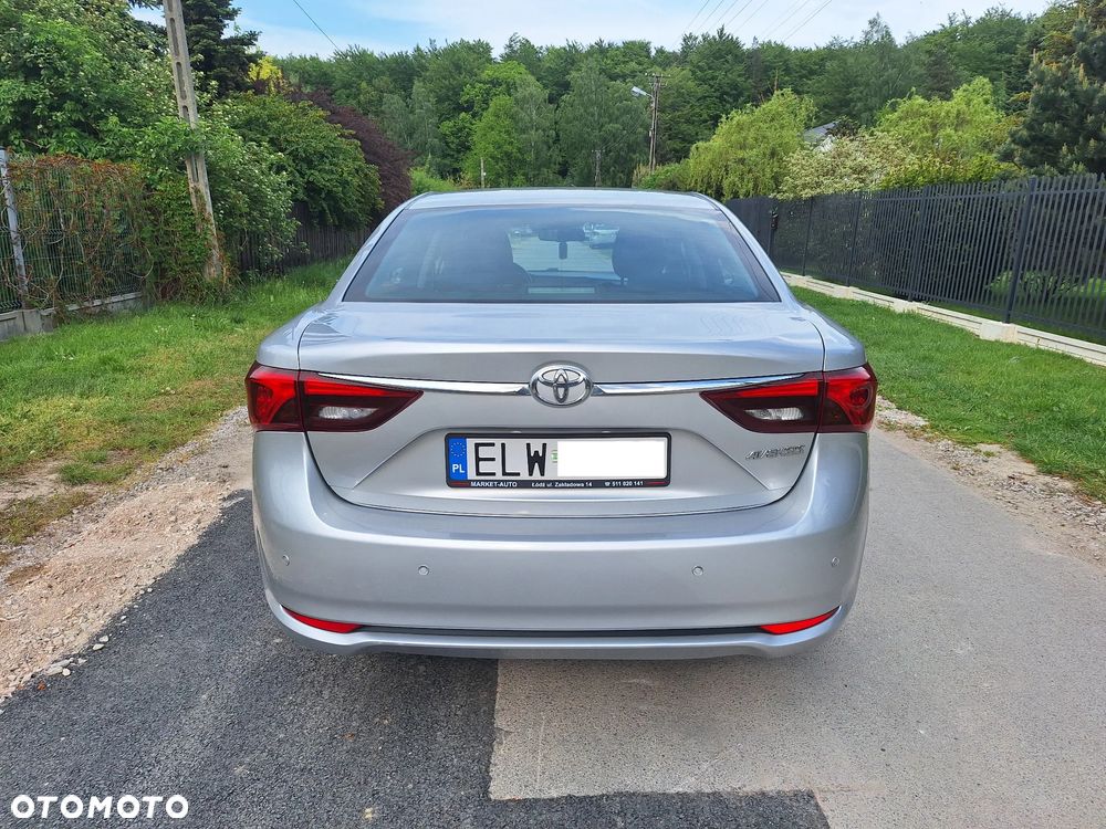 Toyota Avensis 1.8 Active MS - 5