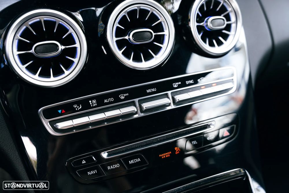 Mercedes-Benz C 63 AMG Standard - 40