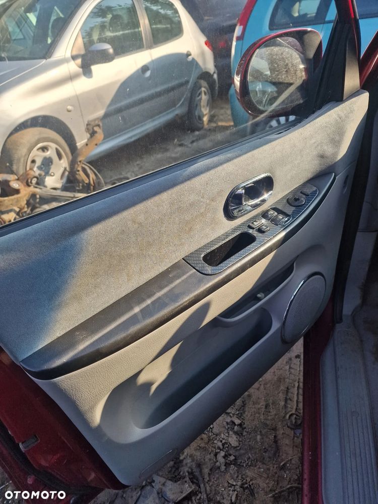 Kia carnival I lift 2.9 crdi na części - 11