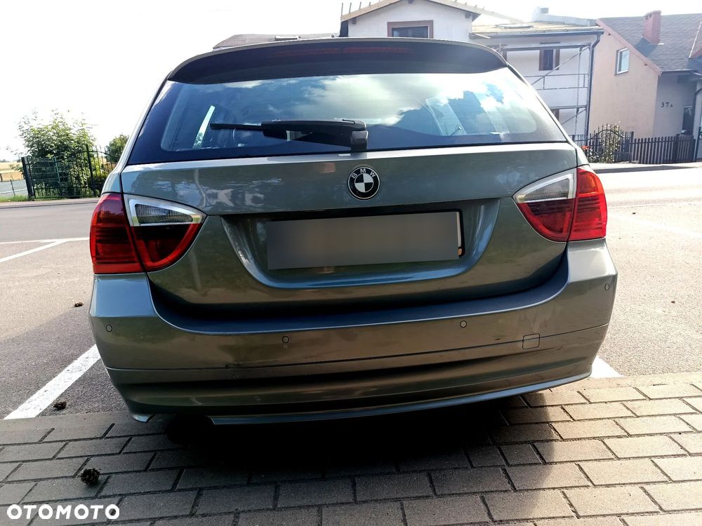 BMW Seria 3 318d - 13