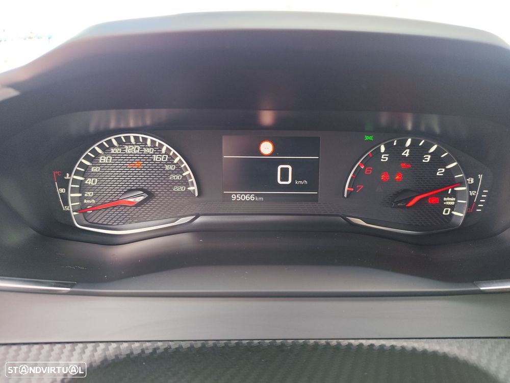 Peugeot 2008 1.2 PureTech Active Pack - 13