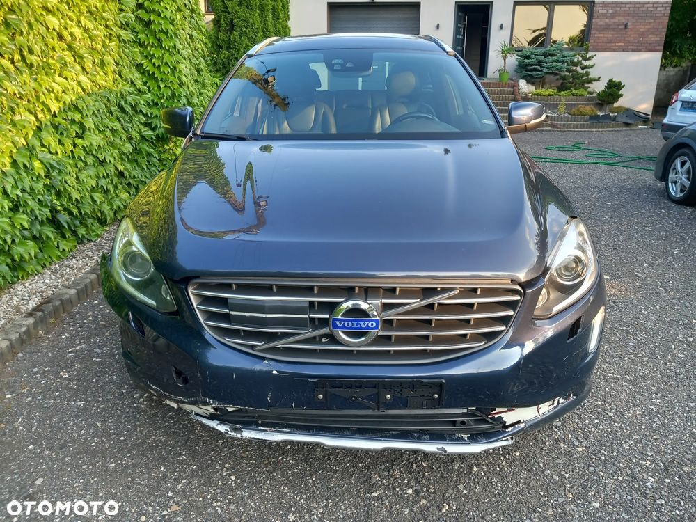 Volvo XC 60 D5 AWD Summum - 8