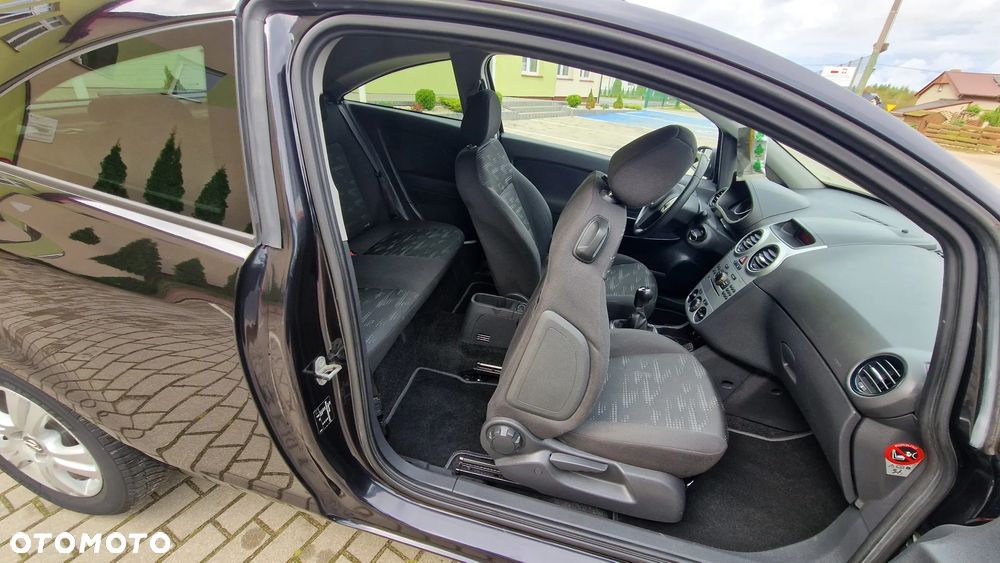Opel Corsa - 26