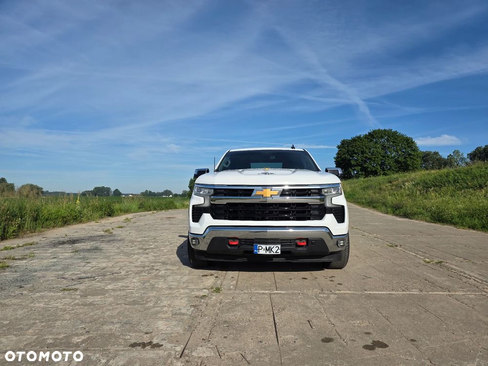 Chevrolet Silverado - 5