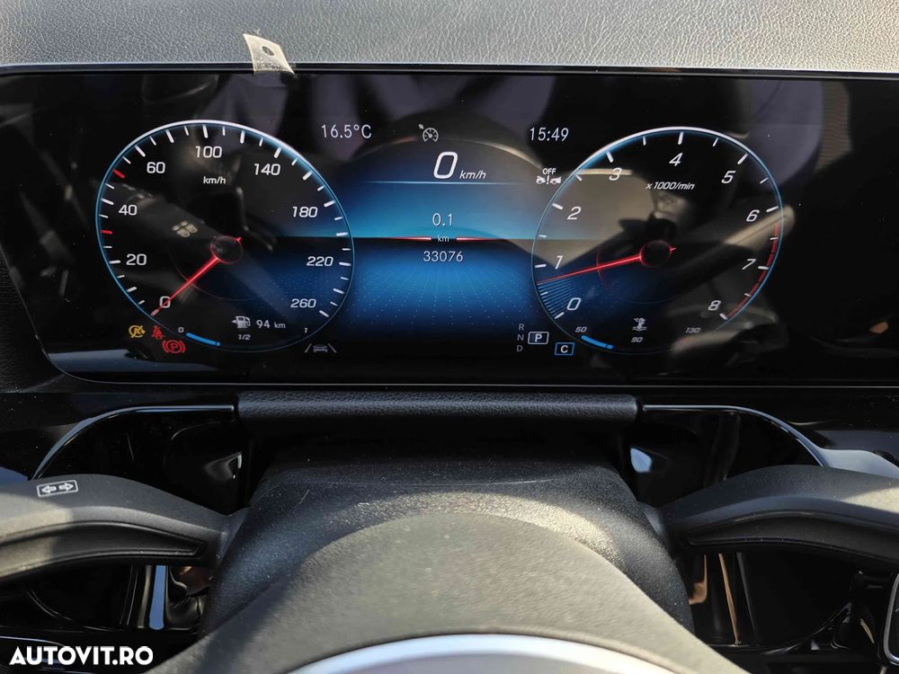 Mercedes-Benz GLA - 8