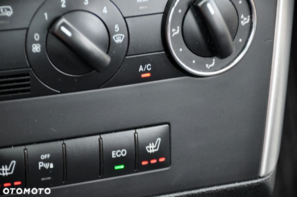 Mercedes-Benz Klasa A 170 BlueEFFICIENCY Avantgarde - 33