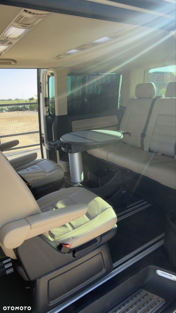 Volkswagen Multivan - 8