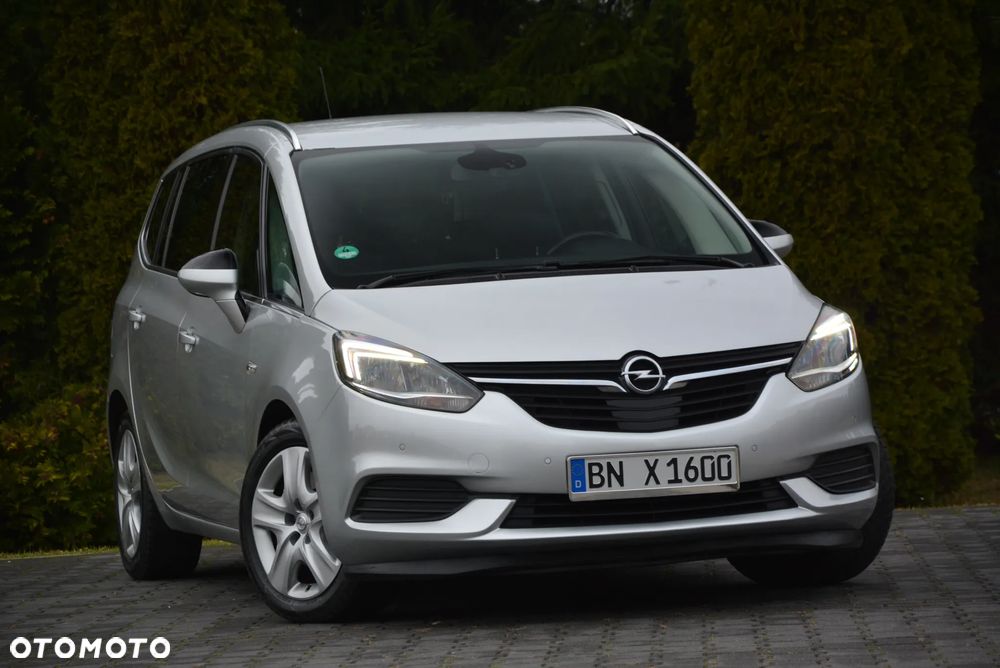 Opel Zafira 2.0 D Automatik 130 kW Edition - 8