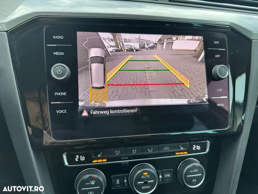 Volkswagen Passat 2.0 TDI SCR DSG Business - 12