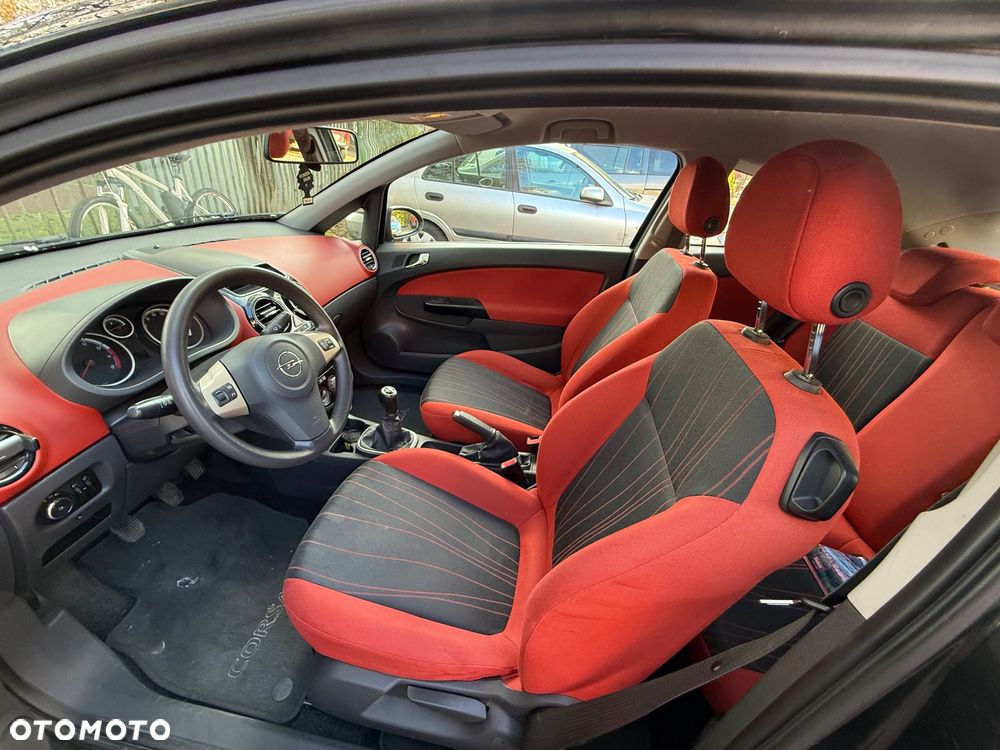 Opel Corsa 1.2 16V Enjoy - 12